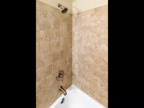 2009 E 86 12 St, Bloomington, MN 55425 photo 24