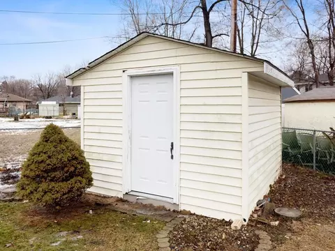 2009 E 86 12 St, Bloomington, MN 55425 photo 7