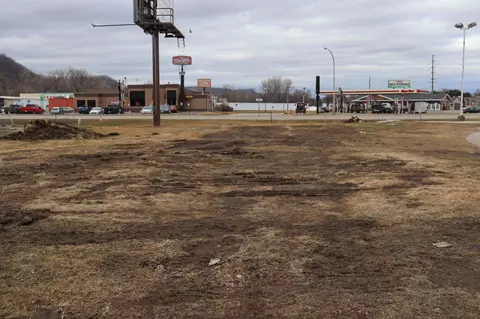 1797 Service Dr, Winona, MN 55987