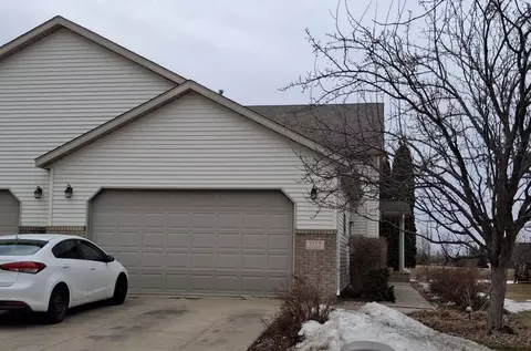 2723 Wheatland Dr S, Fargo, ND 58103
