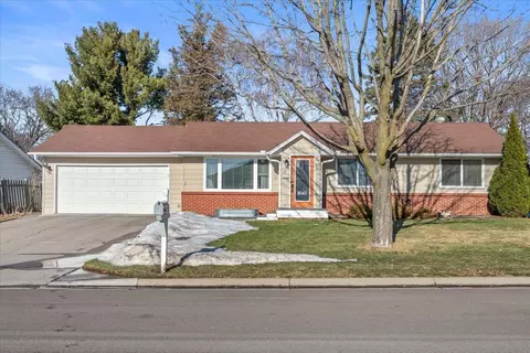 8145 Henslowe Ave S, Cottage Grove, MN 55016