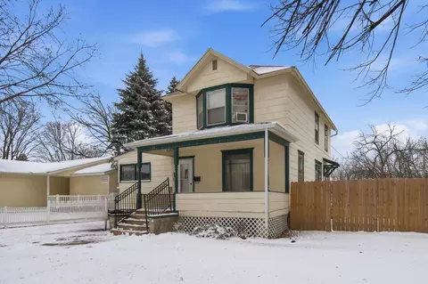 134 W University St, Owatonna, MN 55060