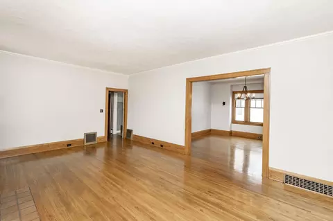 Living - 113 4th St SE, Barnesville, MN 56514 photo 4 of 7