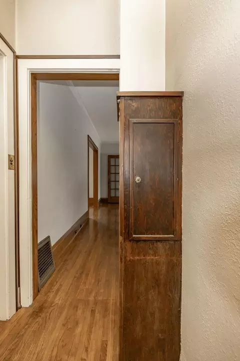 Entry Way - 113 4th St SE, Barnesville, MN 56514 photo 1 of 3