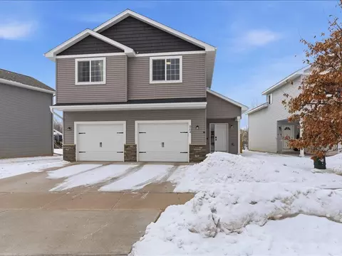 864 Holton Ave, Brainerd, MN 56401