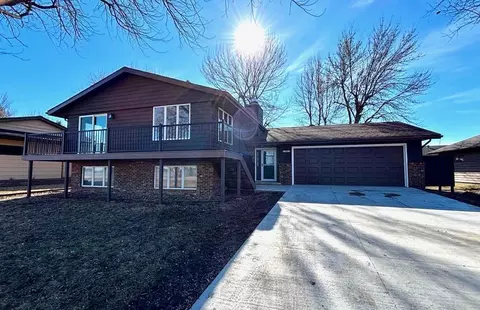 1961 S Shore Dr, Worthington, MN 56187