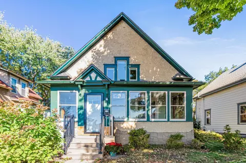 1217 28th Ave NE, Minneapolis, MN 55418