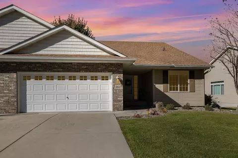 561 Marmik Cir, Hastings, MN 55033