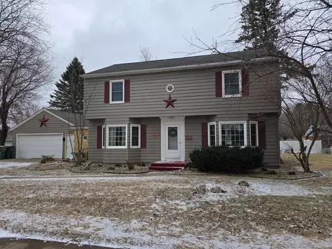 405 Clary St W, Worthington, MN 56187