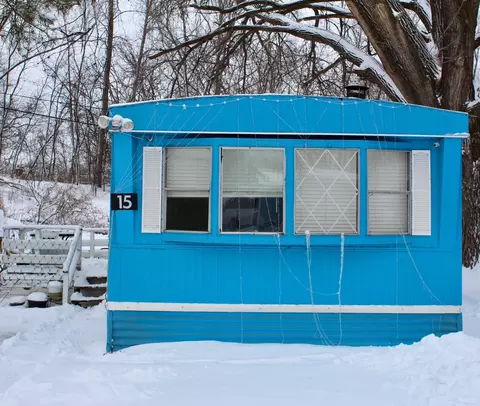 13001 Pennock Ave #TR 15, Apple Valley, MN 55124