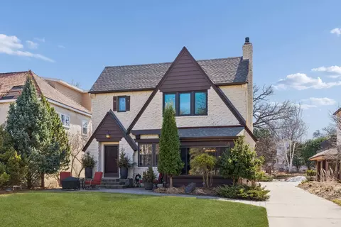 211 W Minnehaha Pkwy, Minneapolis, MN 55419