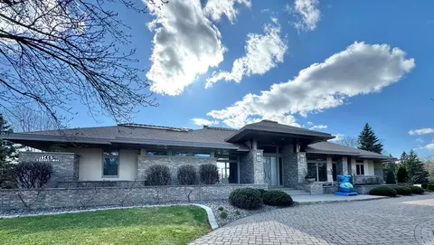 11465 Keystone Ct, Minnetonka, MN 55305