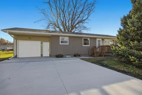 327 Mickey Mouse Ave, Horace, ND 58047