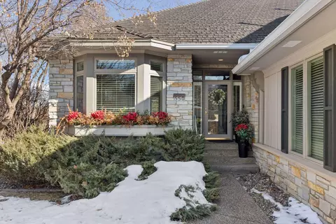 550 Waycliffe Dr N, Wayzata, MN 55391