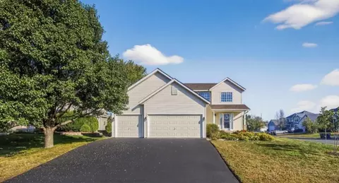 933 Basenji Curv, Shakopee, MN 55379