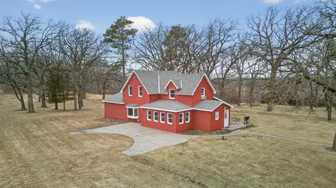 11216 St Croix Trl, North Branch, MN 55056