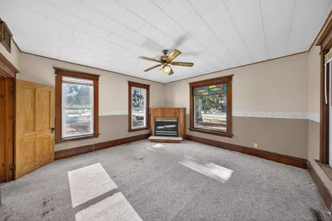 Living - 315 E Austin Ave, Kellogg, MN 55945 photo 4 of 4