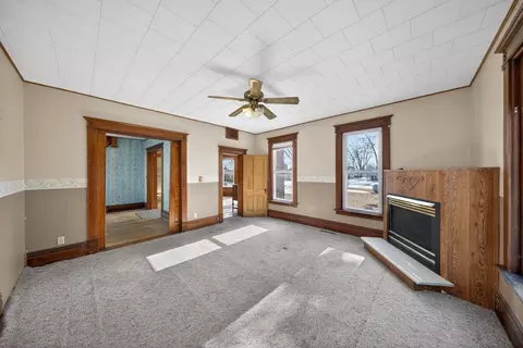 Living - 315 E Austin Ave, Kellogg, MN 55945 photo 3 of 4