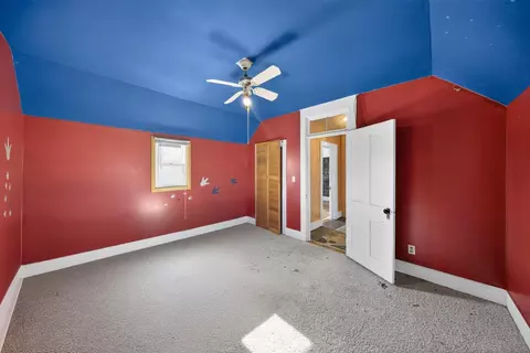 Bedroom - 315 E Austin Ave, Kellogg, MN 55945 photo 2 of 8