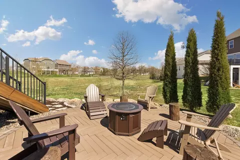 Exterior - 1289 Eagle Point Dr, Eagan, MN 55123 photo 6 of 8