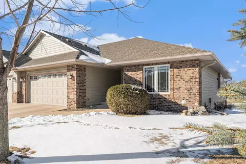 403 Flag Blvd NE, New Prague, MN 56071