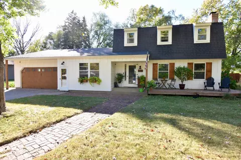 1715 Hillcrest Rd, Saint Cloud, MN 56303