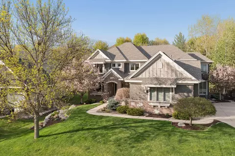 11356 Entrevaux Dr, Eden Prairie, MN 55347
