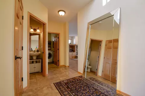 Entry Way - 1406 Landsdown Rd, Buffalo, MN 55313 photo 3 of 13