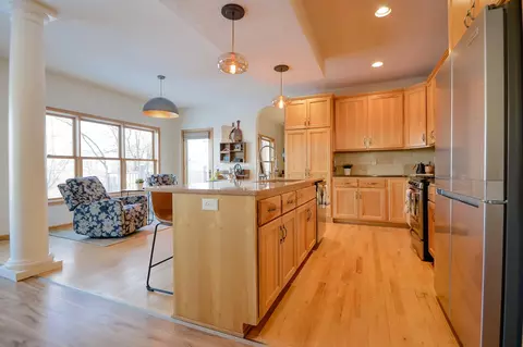 Kitchen - 1406 Landsdown Rd, Buffalo, MN 55313 photo 6 of 7