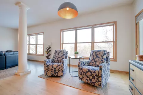 Living - 1406 Landsdown Rd, Buffalo, MN 55313 photo 5 of 10