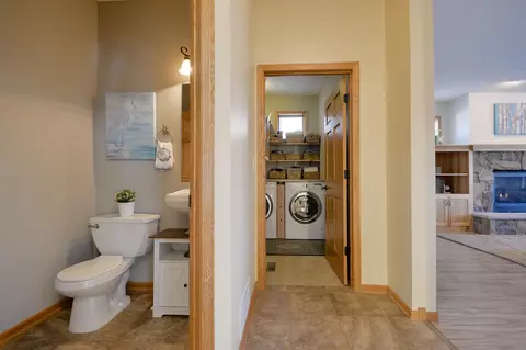 Entry Way - 1406 Landsdown Rd, Buffalo, MN 55313 photo 5 of 13