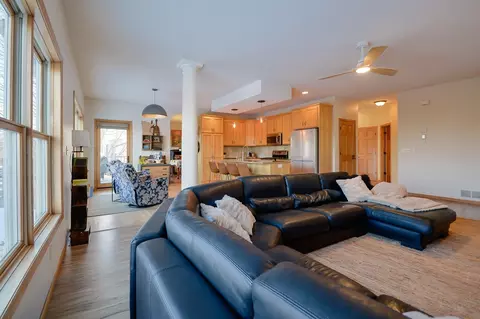 Living - 1406 Landsdown Rd, Buffalo, MN 55313 photo 4 of 10