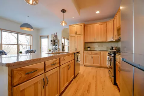 Kitchen - 1406 Landsdown Rd, Buffalo, MN 55313 photo 2 of 7