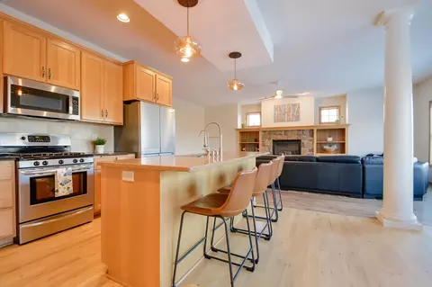 Kitchen - 1406 Landsdown Rd, Buffalo, MN 55313 photo 3 of 7