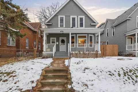676 Geranium Ave E, Saint Paul, MN 55106