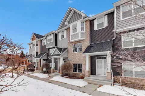 11916 Emery Village Dr N, Champlin, MN 55316