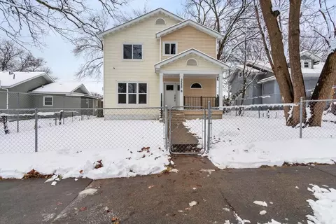 3550 Queen Ave N, Minneapolis, MN 55412