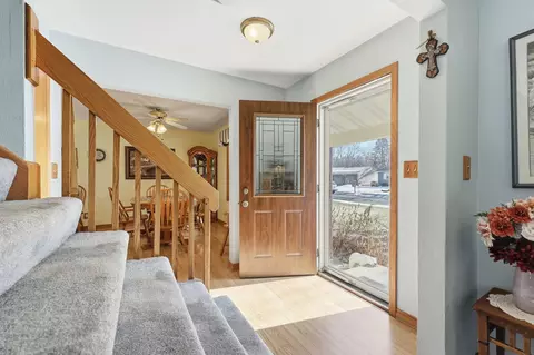 2277 Floral Dr, White Bear Lake, MN 55110