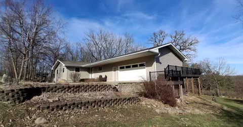 21824 Douglas Ave, Albert Lea, MN 56007