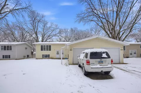 3307-3309 2nd St N, Fargo, ND 58102