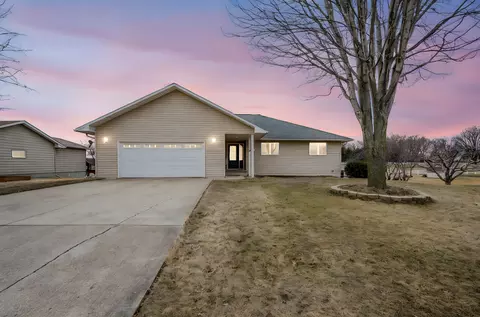 923 Martin St, Fairmont, MN 56031
