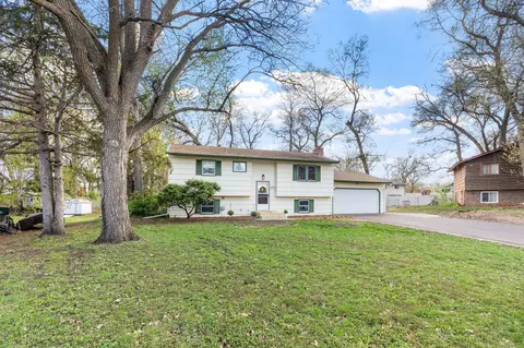 11820 Monroe Cir NE, Blaine, MN 55434