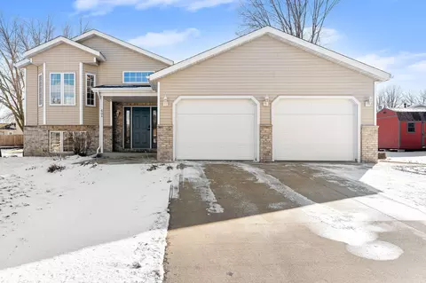 604 4th St NE, Kasson, MN 55944