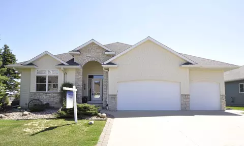 4063 Autumn Lake Ct SW, Rochester, MN 55902