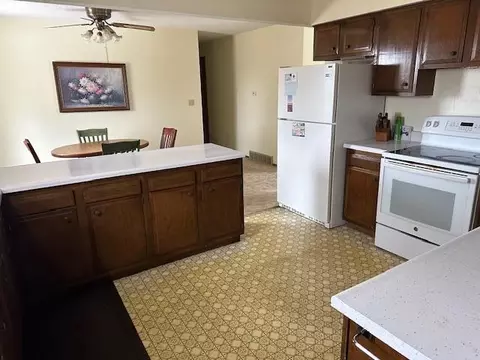 Kitchen - 519 E Hollett St, Tracy, MN 56175 photo 3 of 5