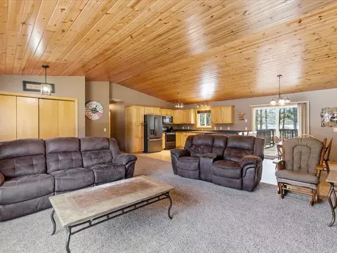 229 Park Rd, Staples, MN 56479 photo 4