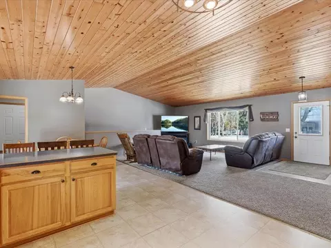 229 Park Rd, Staples, MN 56479 photo 7