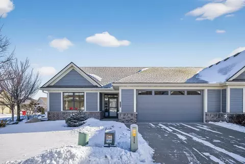 2270 Centurion Ct NE, Rochester, MN 55906