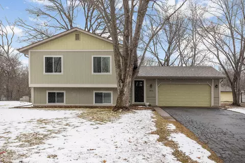 9513 Able St NE, Blaine, MN 55434