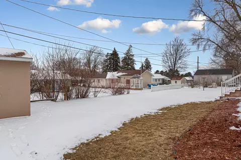 Exterior - 832 Home Pl, Faribault, MN 55021 photo 3 of 3